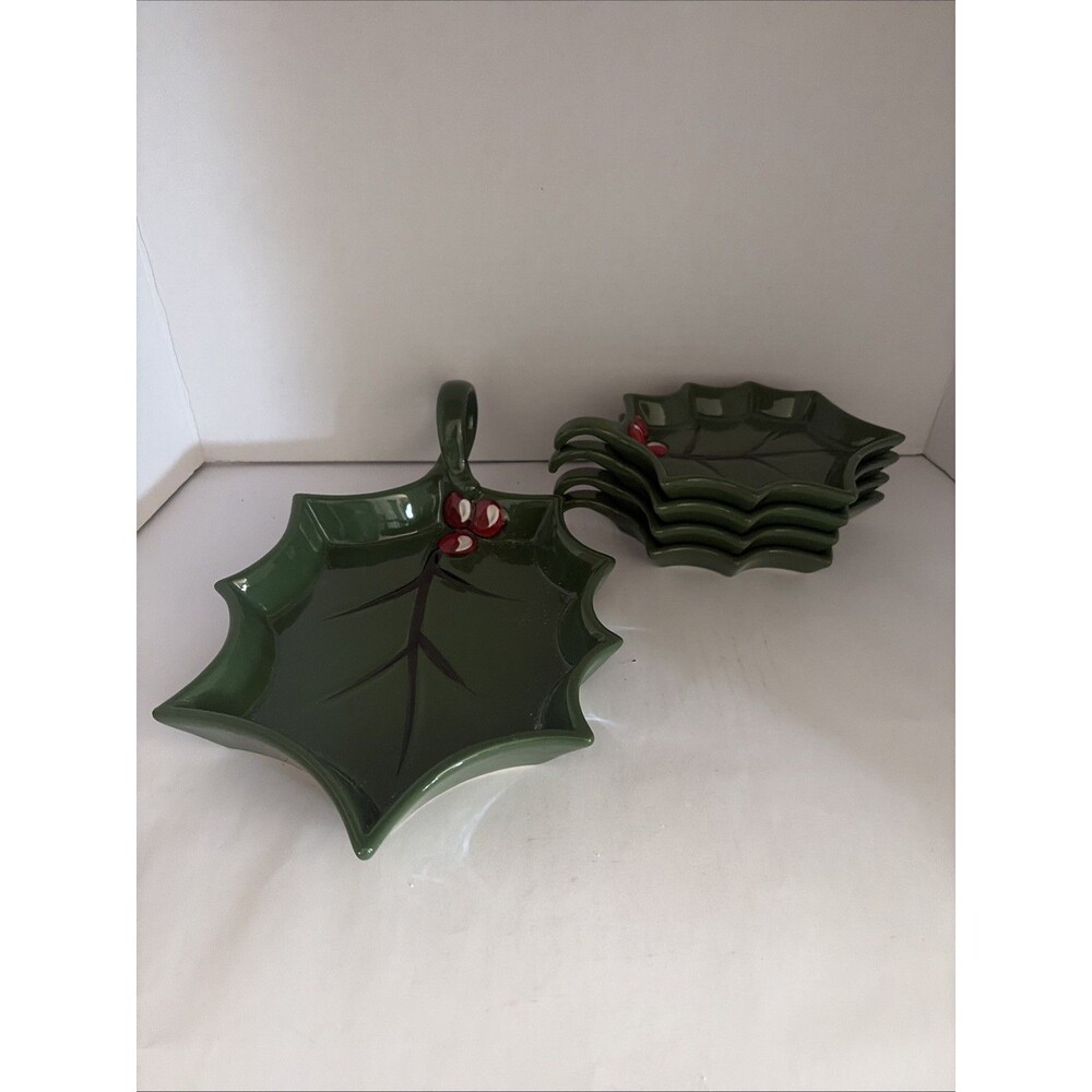 Temp-tations by Tara Holly Leaf Appetizer Set Serving Dish /Nesting Snack Plates